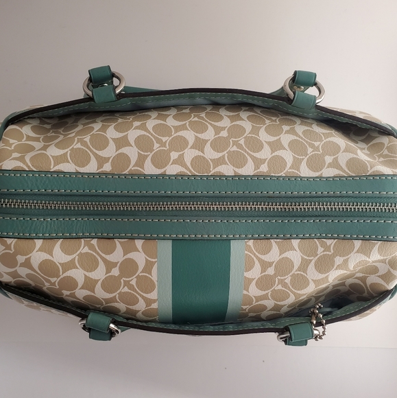 Authentic Coach Purse - Picture 3 of 4